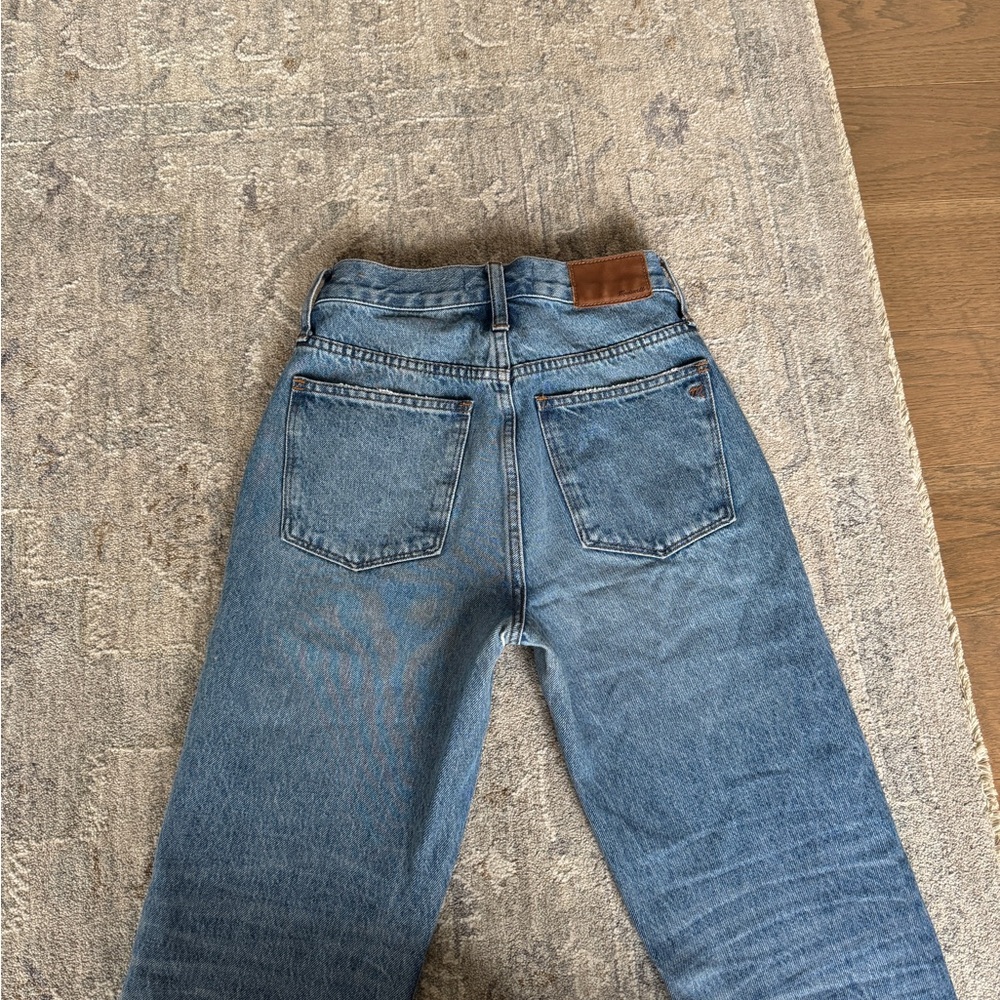 Madewell Classic Straight Jean - Picture 3 of 9
